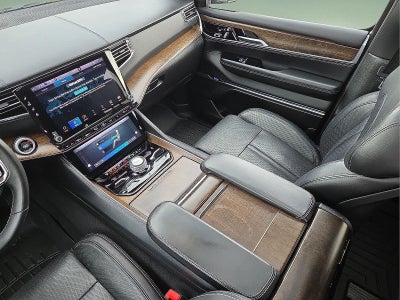 2023 Jeep Grand Wagoneer Base