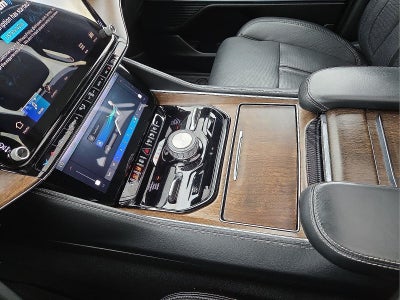 2023 Jeep Grand Wagoneer Base