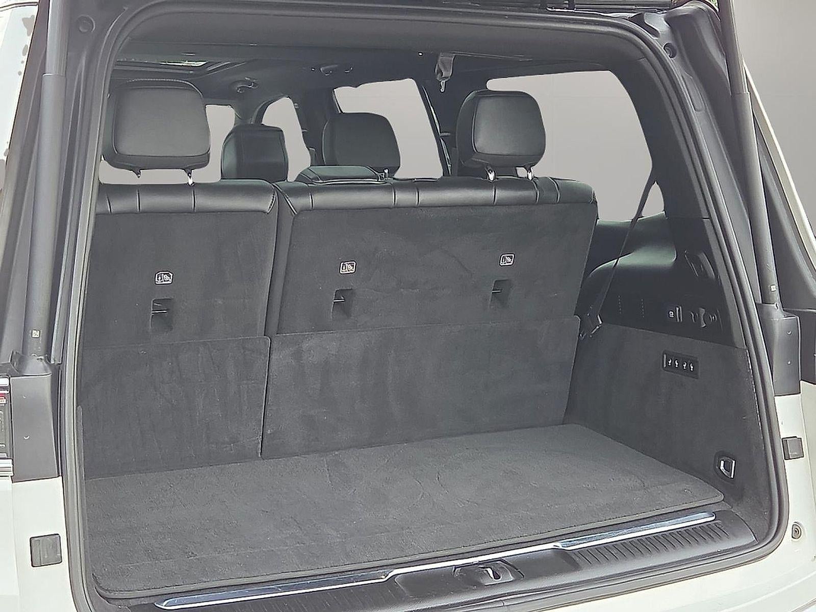 2023 Jeep Grand Wagoneer Base