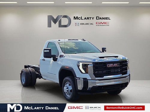 2026 GMC Sierra 3500 HD Chassis Cab Pro