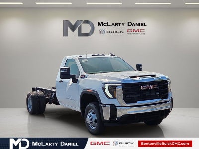 2026 GMC Sierra 3500 HD Chassis Cab Pro