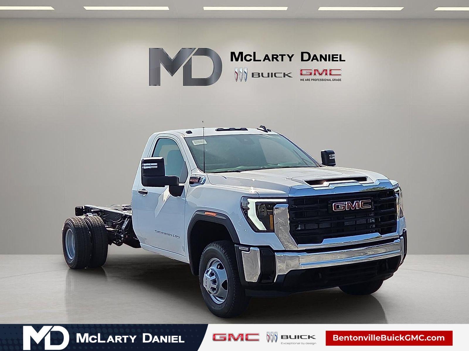 2026 GMC Sierra 3500 HD Chassis Cab Pro