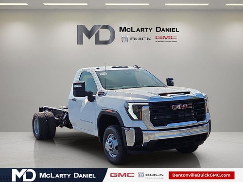 2026 GMC Sierra 3500 HD Chassis Cab Pro