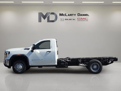 2026 GMC Sierra 3500 HD Chassis Cab Pro