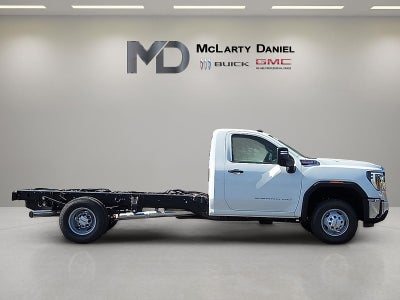 2026 GMC Sierra 3500 HD Chassis Cab Pro