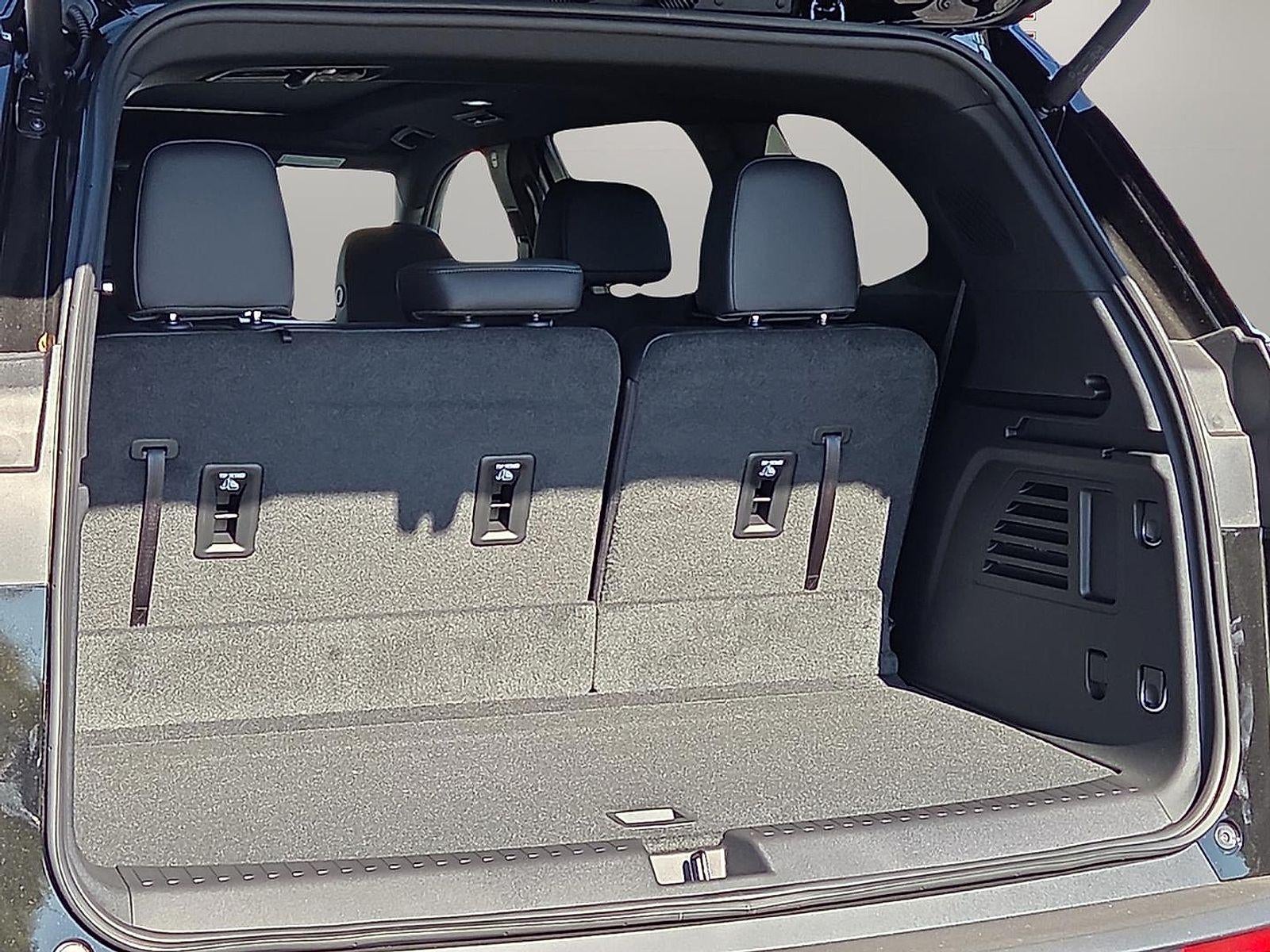 2027 GMC Acadia AT4