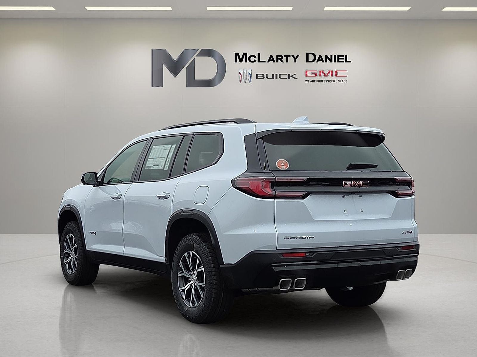 2026 GMC Acadia AT4