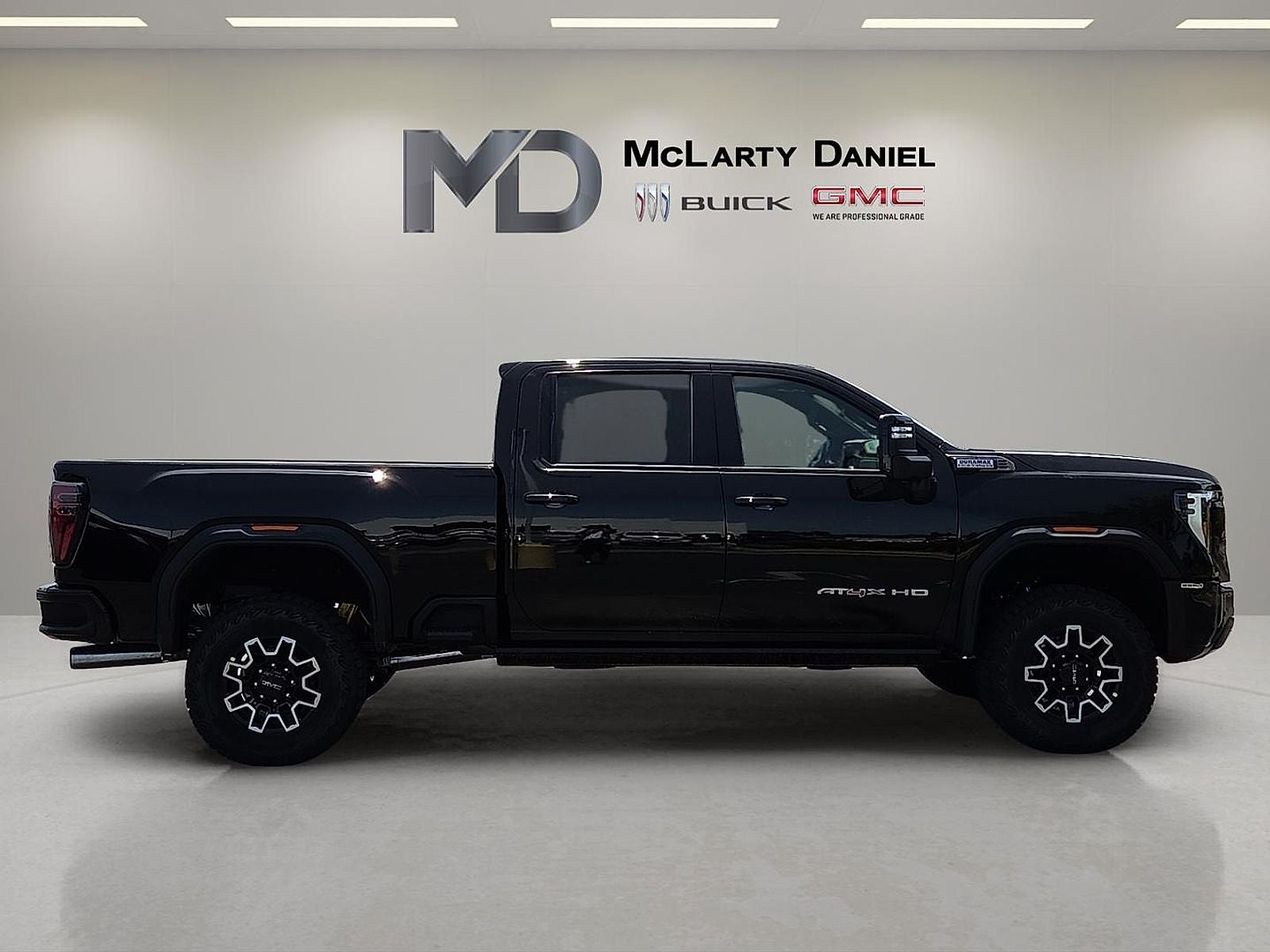 2025 GMC Sierra 2500 HD AT4X