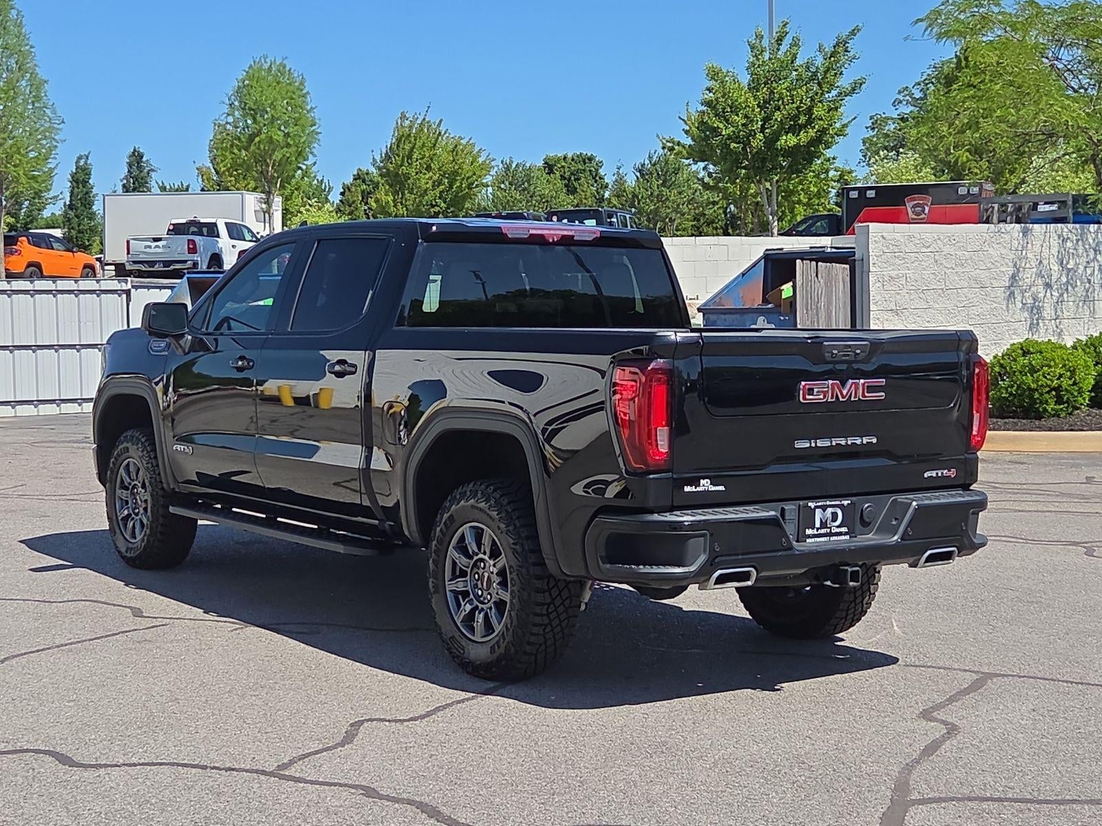 2023 GMC Sierra 1500 AT4
