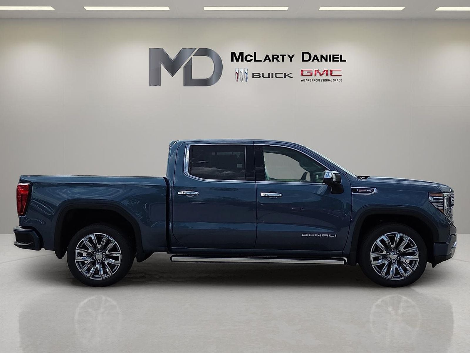 2026 GMC Sierra 1500 Denali - Photo 6