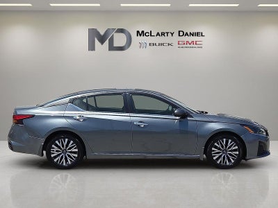 2023 Nissan Altima SV FWD