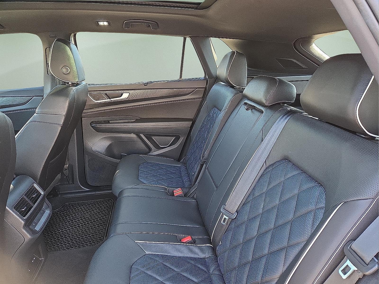 2024 Volkswagen Atlas Cross Sport 2.0T SEL Premium R-Line