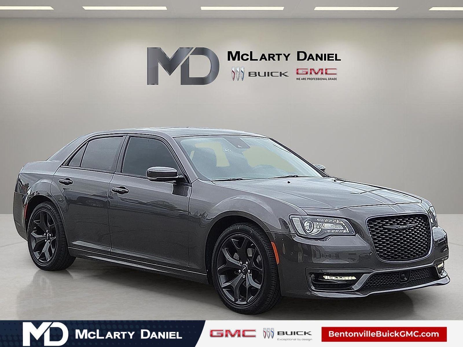 2023 Chrysler 300 Touring L