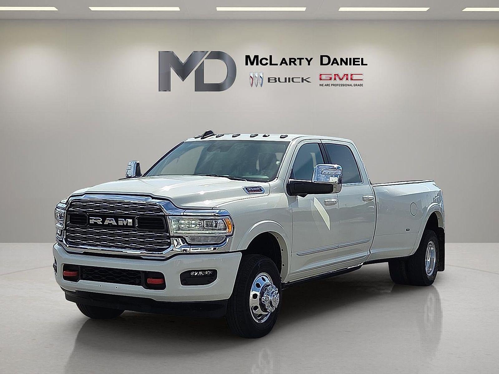 2024 RAM 3500 Limited Crew Cab 4x4 8' Box