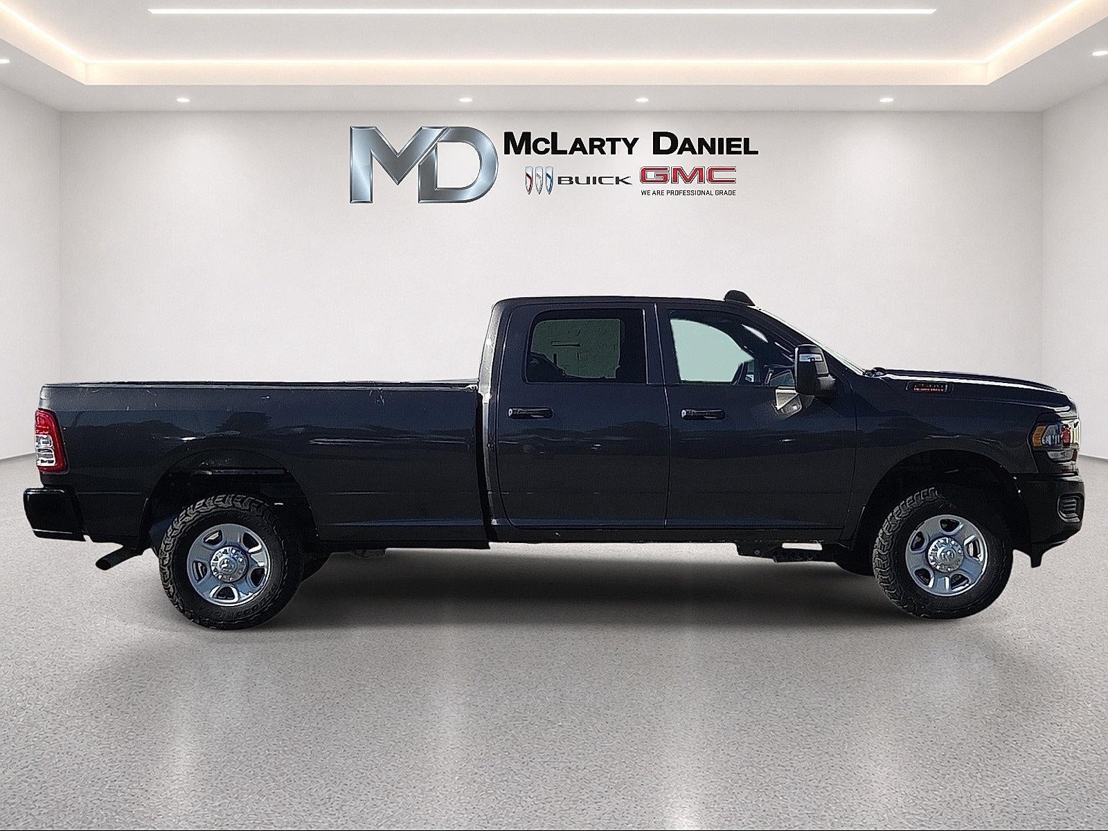 2024 RAM 2500 Tradesman Crew Cab 4x4 8' Box