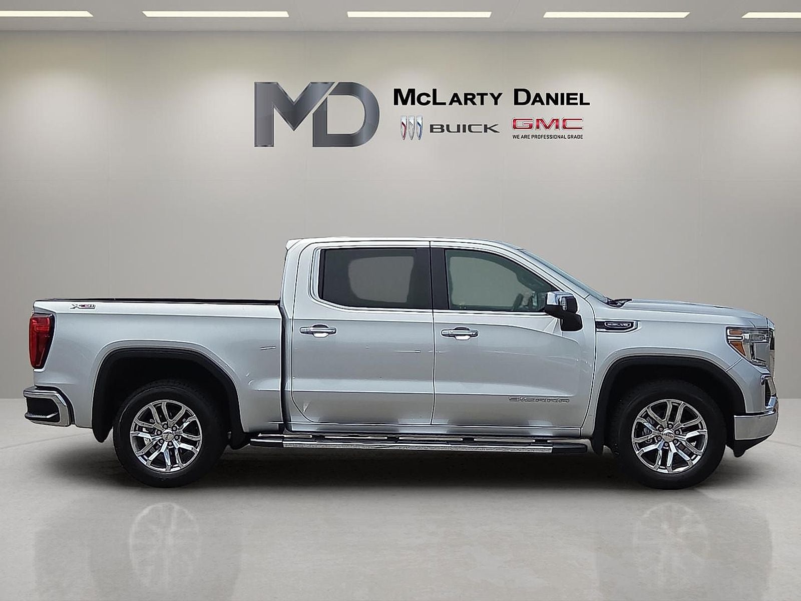 2020 GMC Sierra 1500 SLT