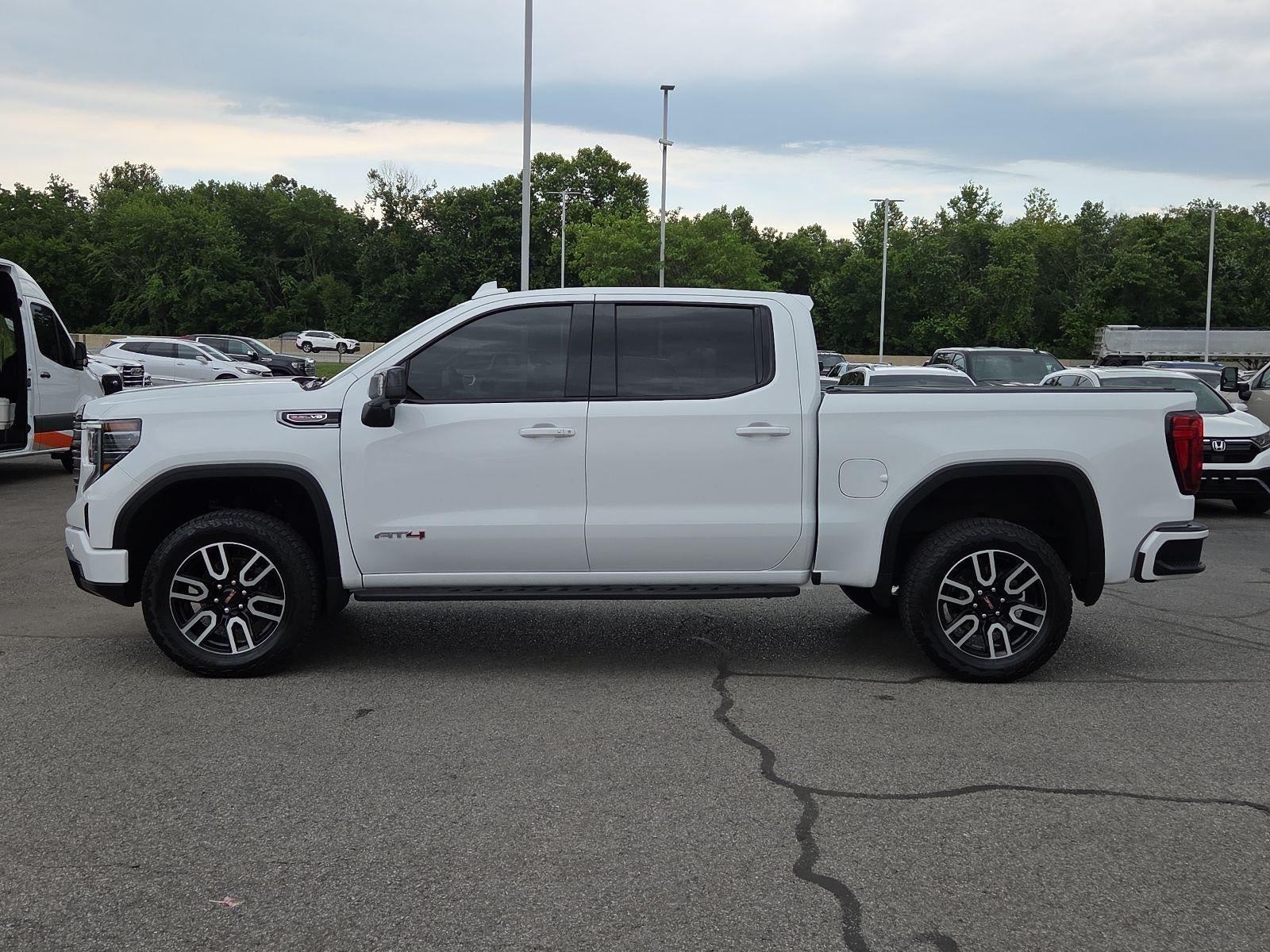 2025 GMC Sierra 1500 AT4