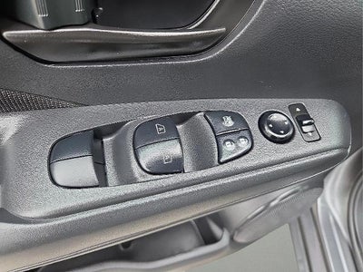 2023 Nissan Kicks S Xtronic CVT
