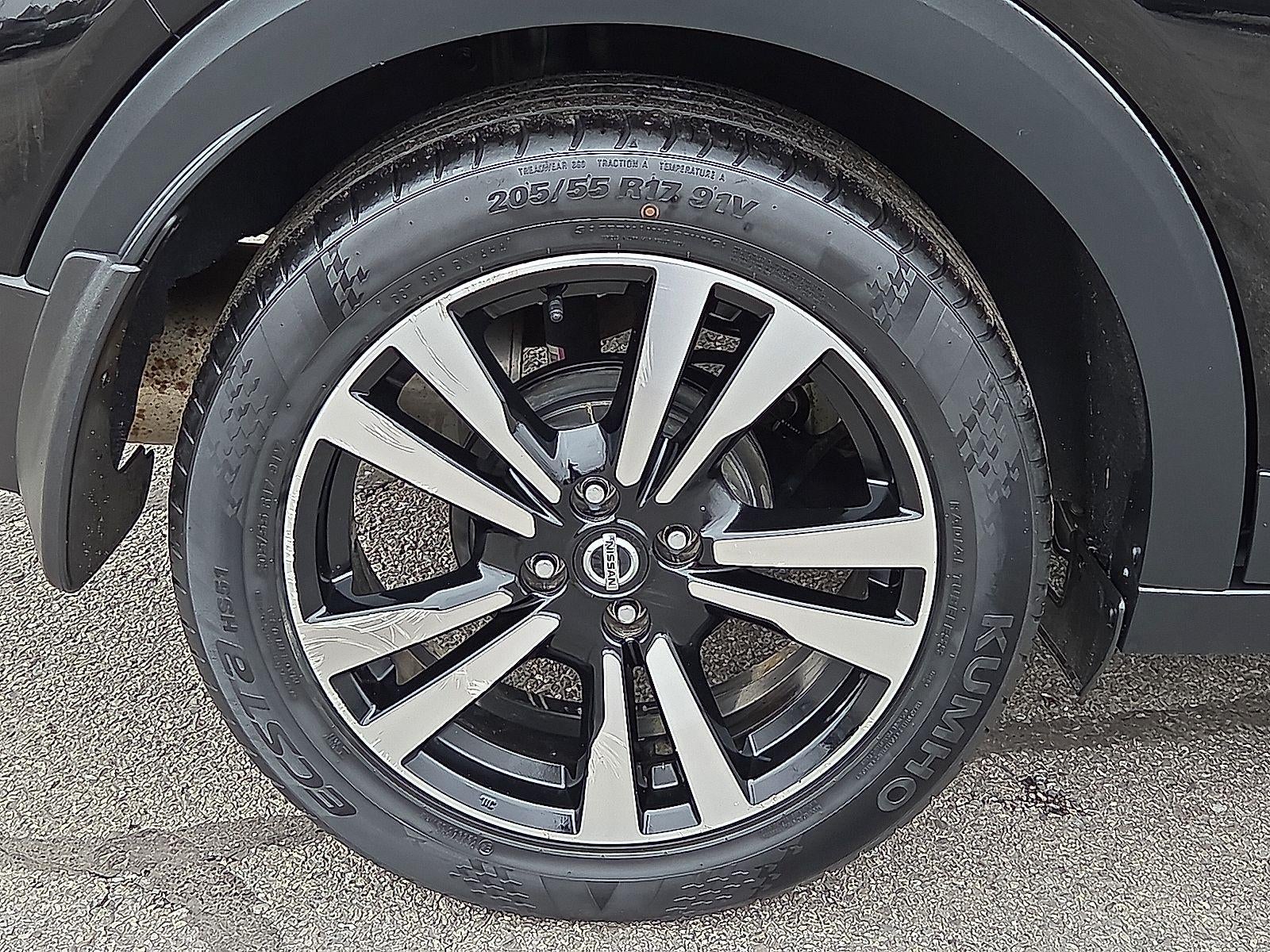 2019 Nissan Kicks SR