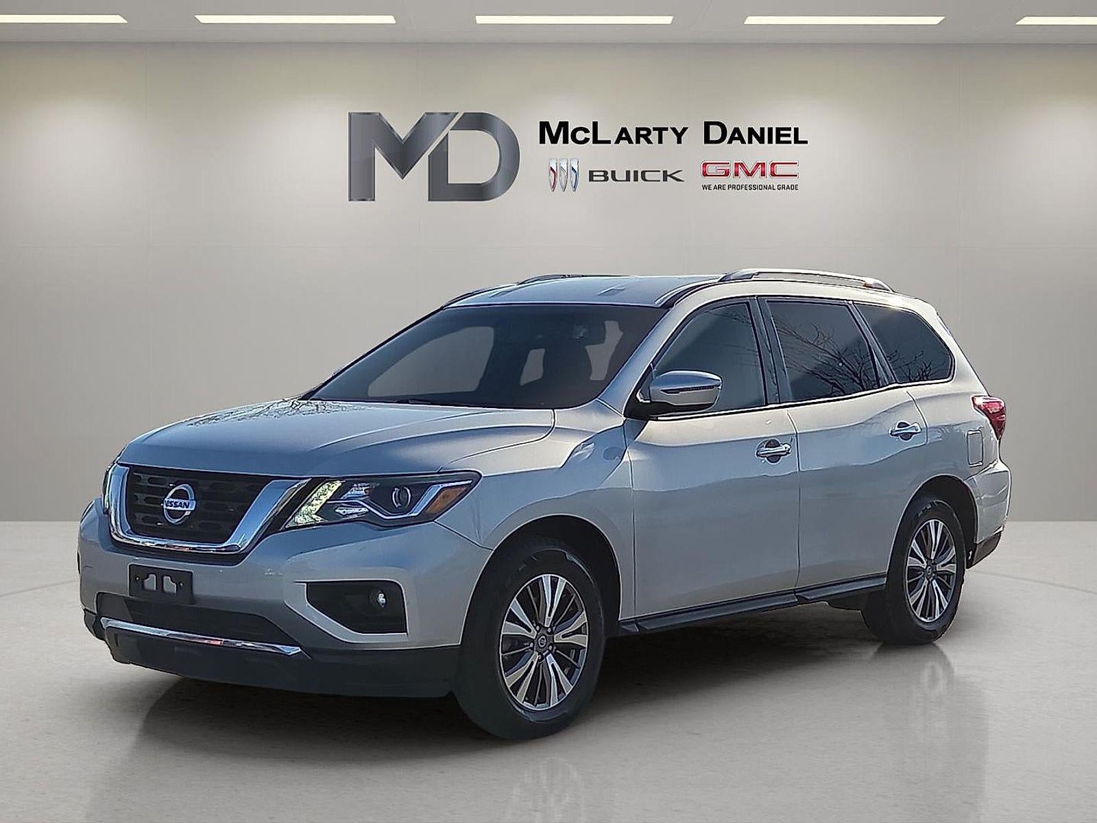2019 Nissan Pathfinder SV