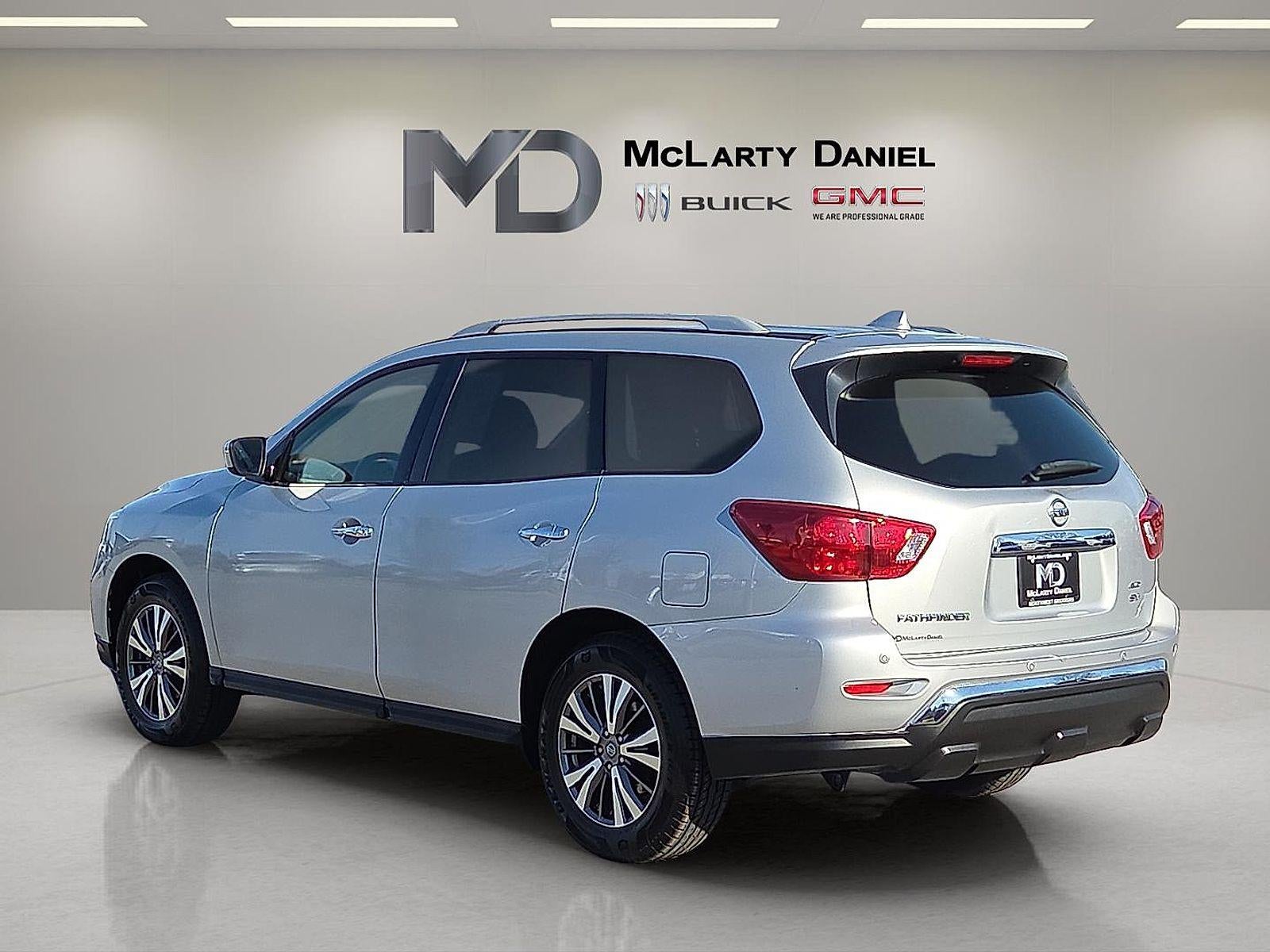 2019 Nissan Pathfinder SV