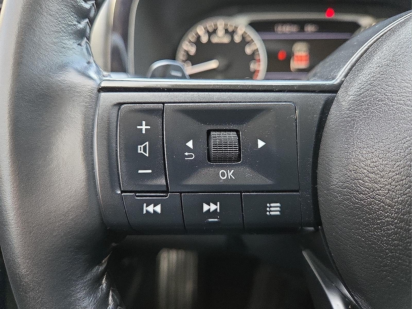 2024 Nissan Pathfinder SV 4WD