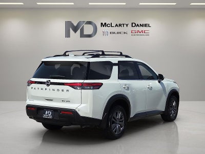 2024 Nissan Pathfinder SV 4WD