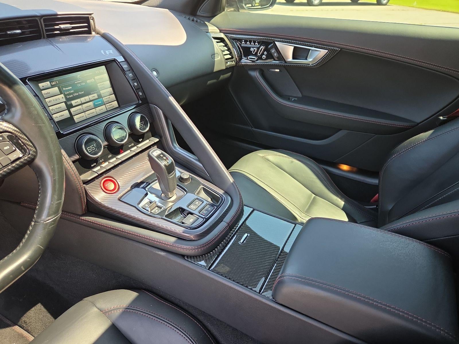 2016 Jaguar F-TYPE R