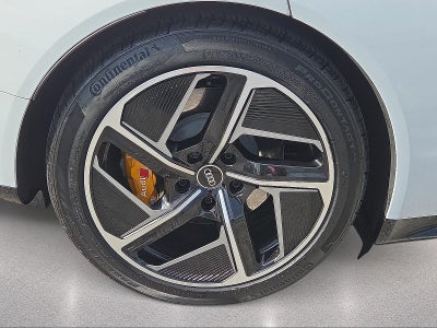 2023 Audi RS e-tron GT Base