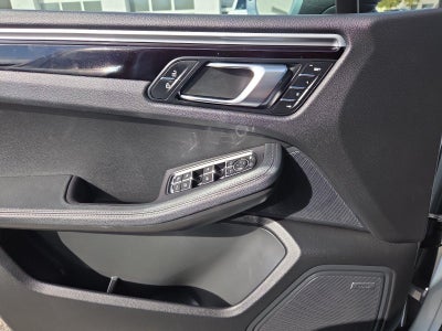 2019 Porsche Macan Base