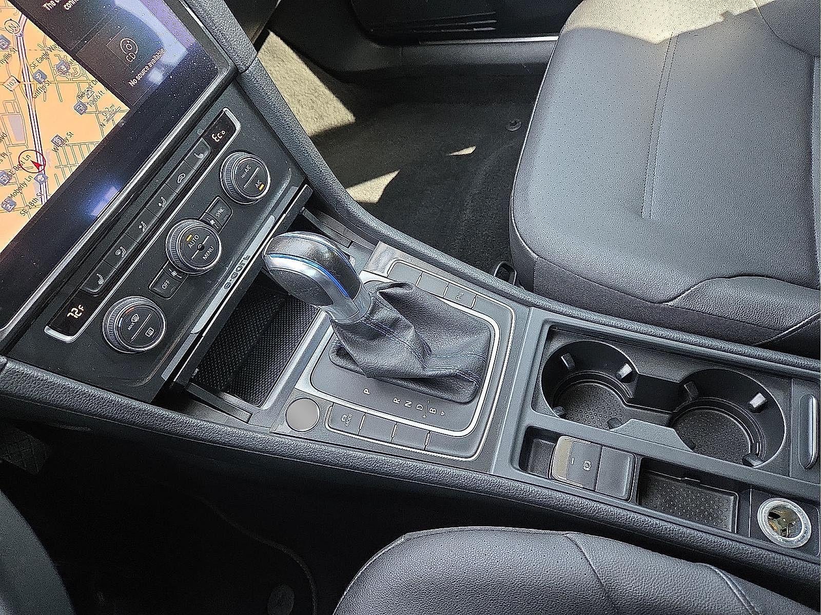 2018 Volkswagen e-Golf SEL Premium