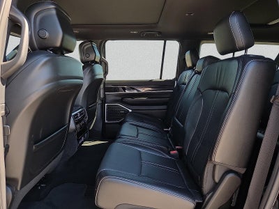 2023 Jeep Wagoneer L Base
