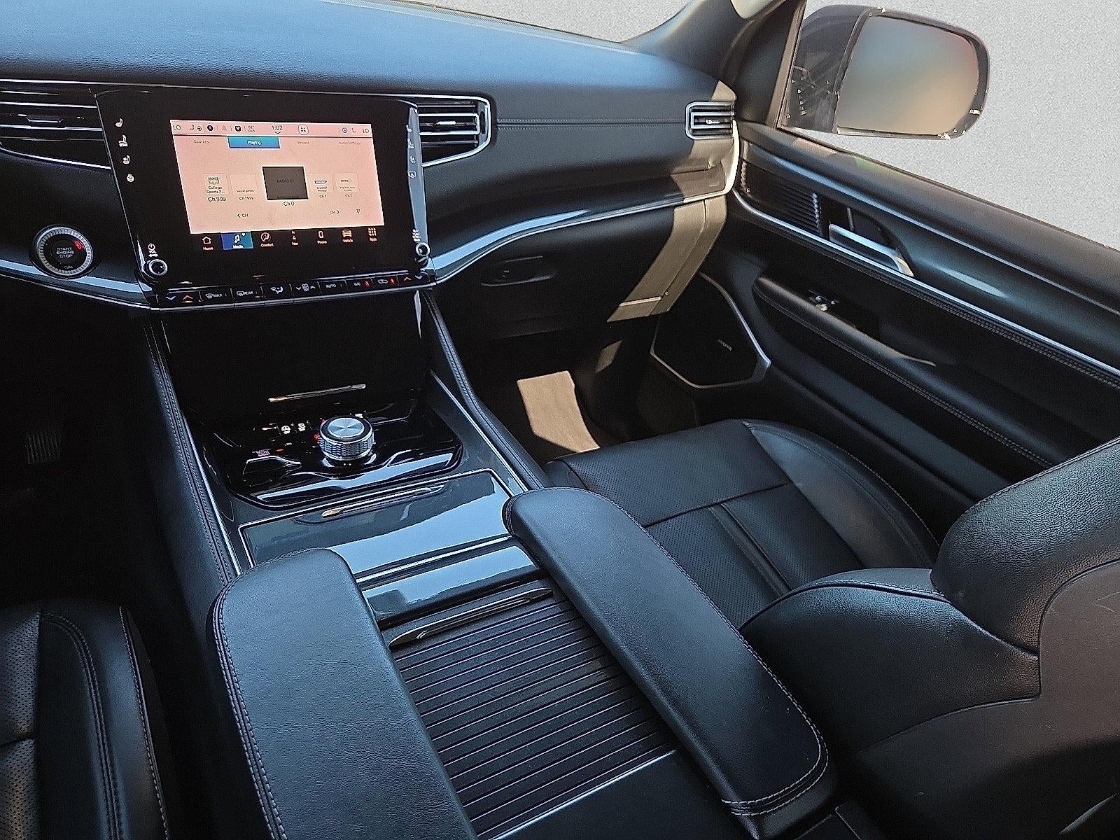 2023 Jeep Wagoneer L Base