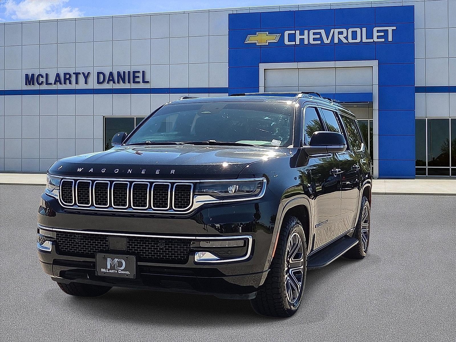 2023 Jeep Wagoneer L Base