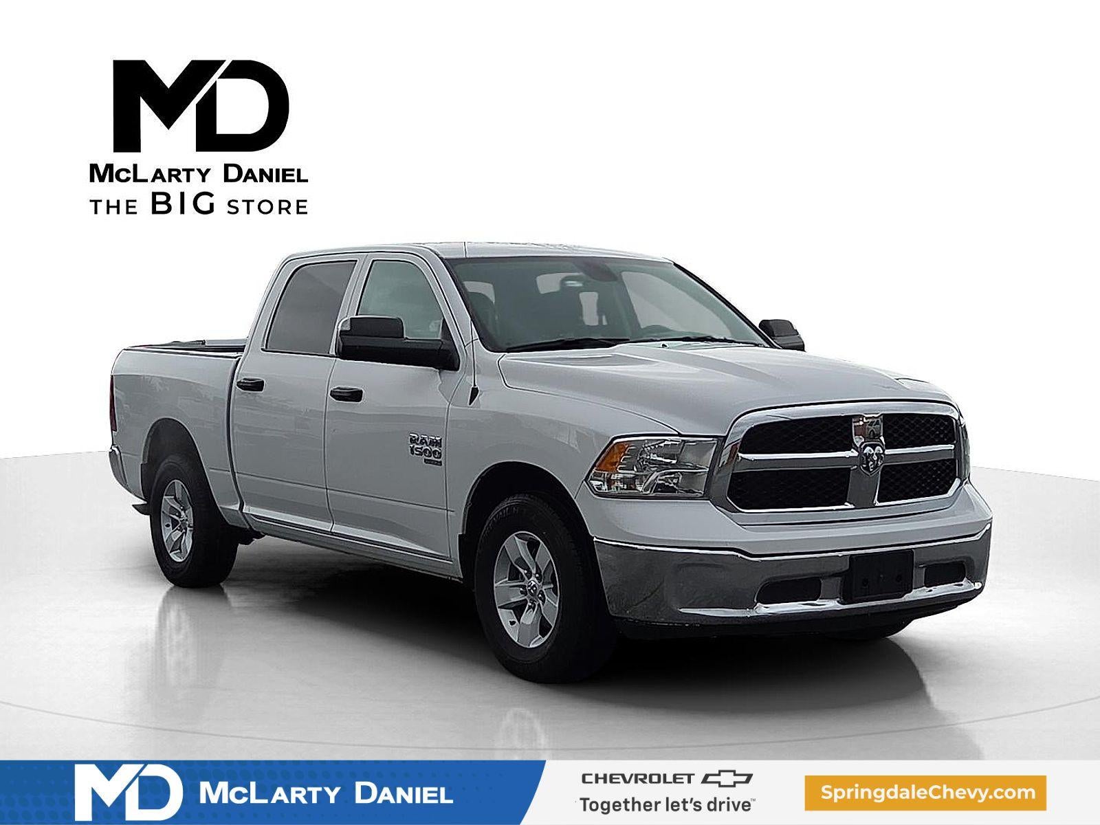 2023 RAM 1500 Classic SLT Crew Cab 4x2 5'7" Box