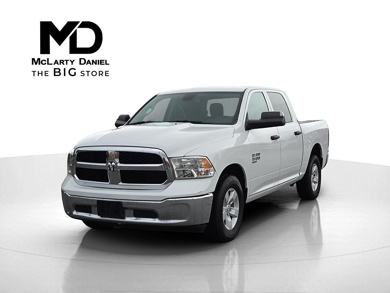 2023 RAM 1500 Classic SLT Crew Cab 4x2 5'7" Box