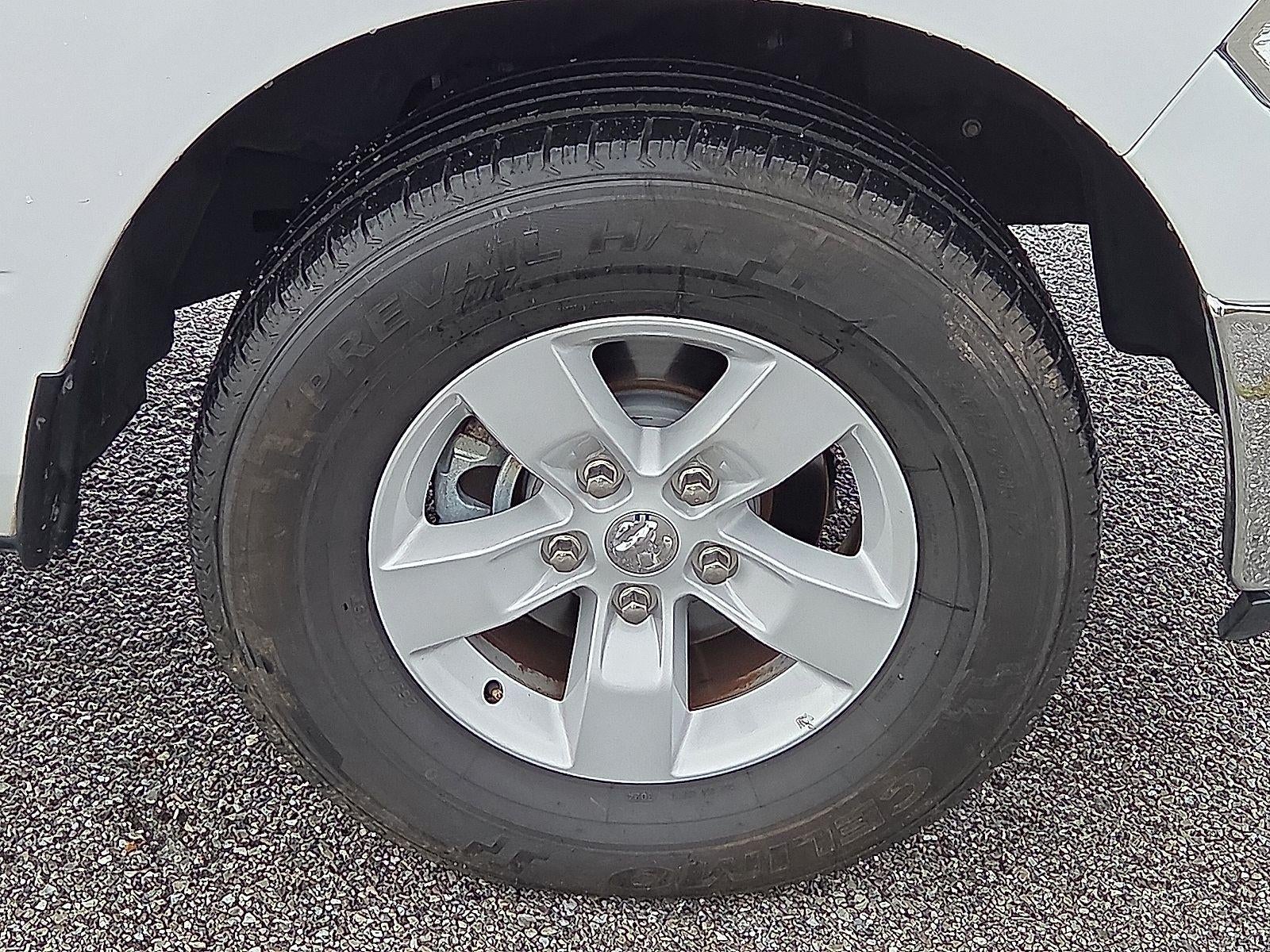 2023 RAM 1500 Classic SLT Crew Cab 4x2 5'7" Box