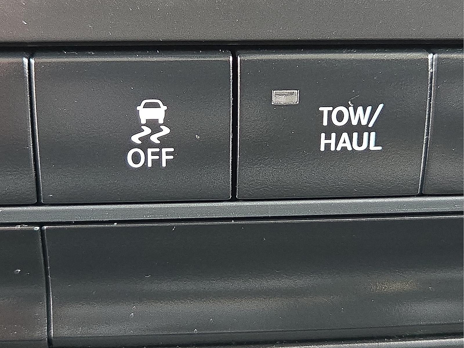 2023 RAM 1500 Classic SLT Crew Cab 4x4 5'7" Box