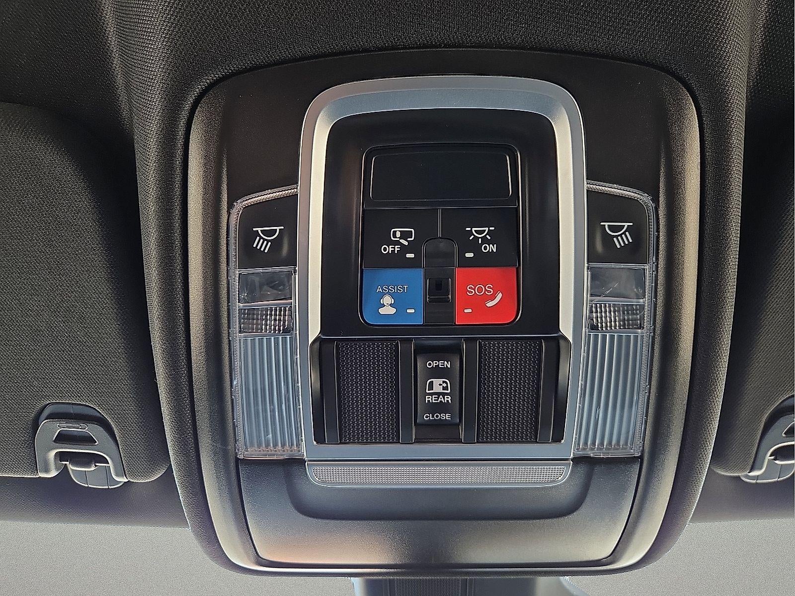 2025 RAM 1500 Laramie Crew Cab 4x4 5'7" Box