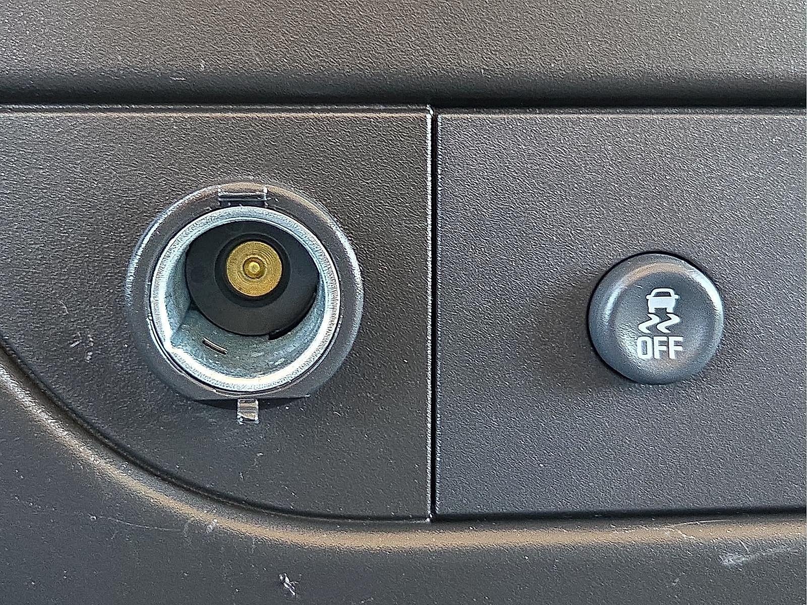 2023 Chevrolet Express Passenger 3500 1LT