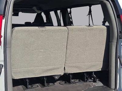 2023 Chevrolet Express Passenger 3500 1LT