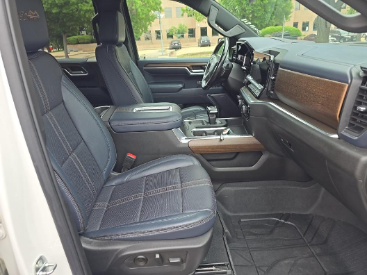2022 Chevrolet Silverado 1500 High Country
