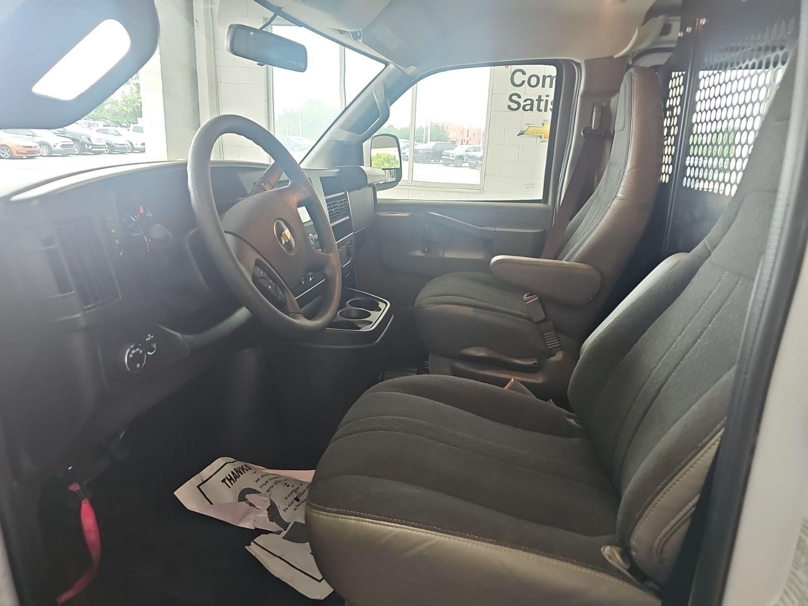 2025 Chevrolet Express Cargo Base
