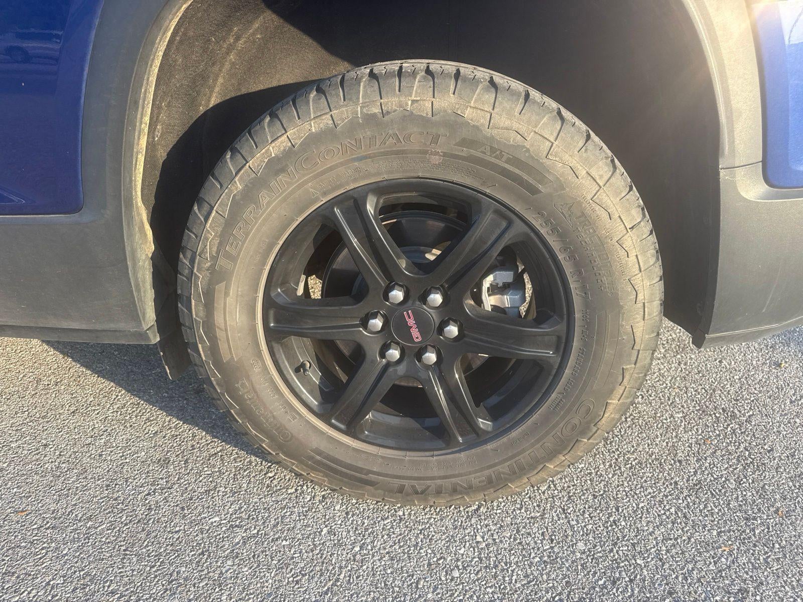 2023 GMC Acadia AT4