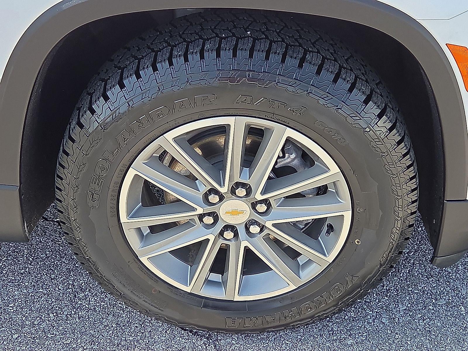 2023 Chevrolet Traverse LT Cloth