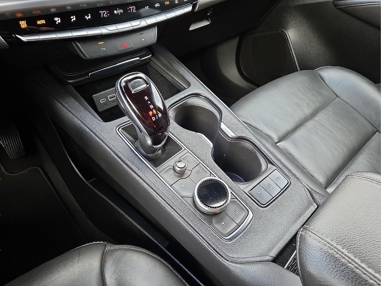 2024 Cadillac XT4 Premium Luxury