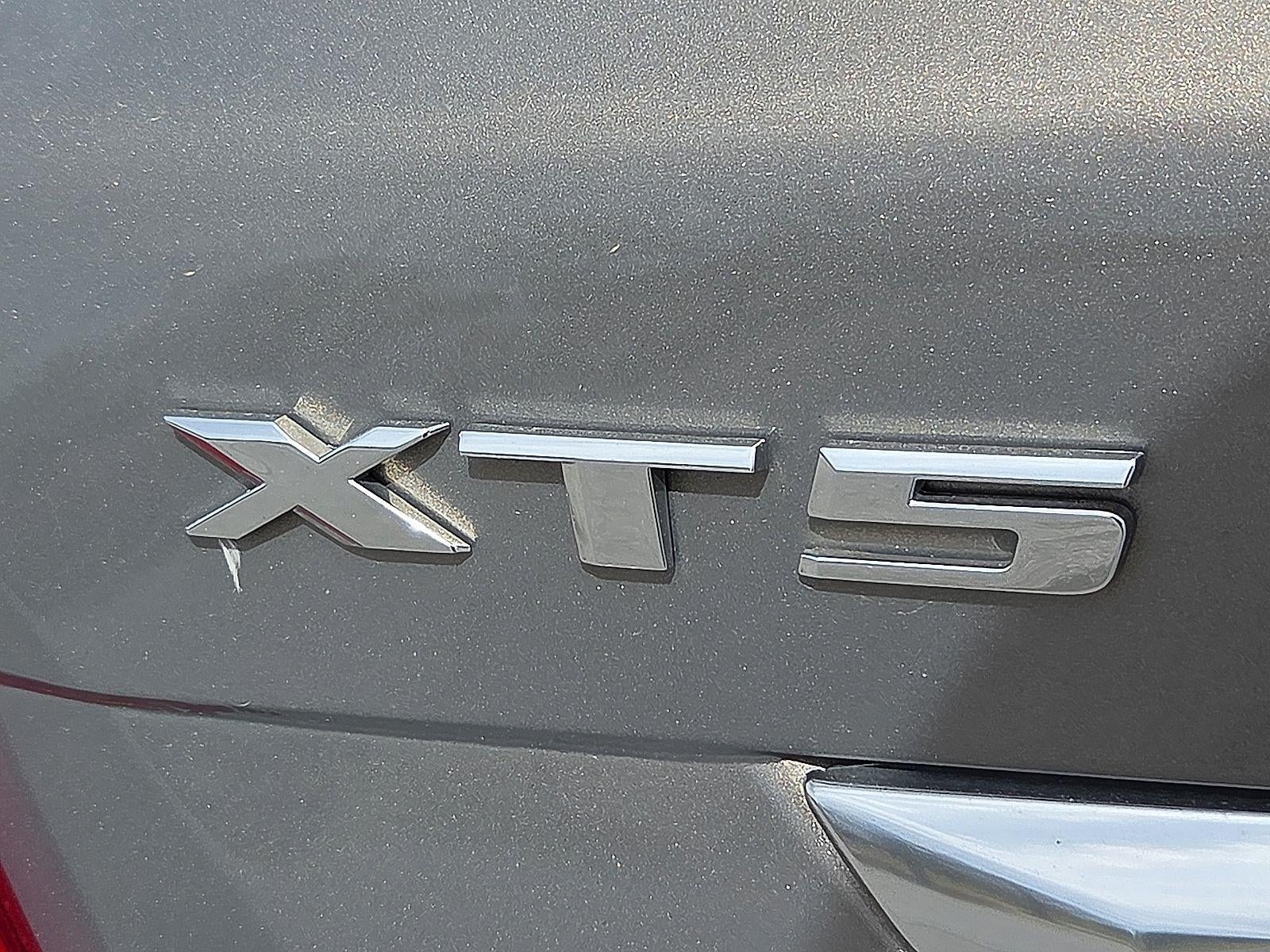 2017 Cadillac XT5 Luxury FWD