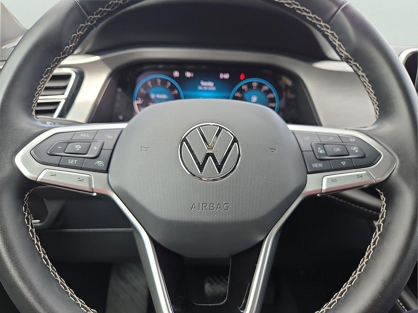 2025 Volkswagen Atlas Cross Sport 2.0T SE w/Technology