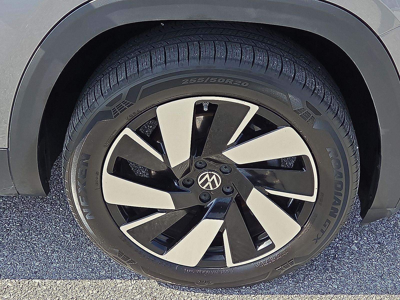 2024 Volkswagen Atlas Cross Sport 2.0T SE w/Technology