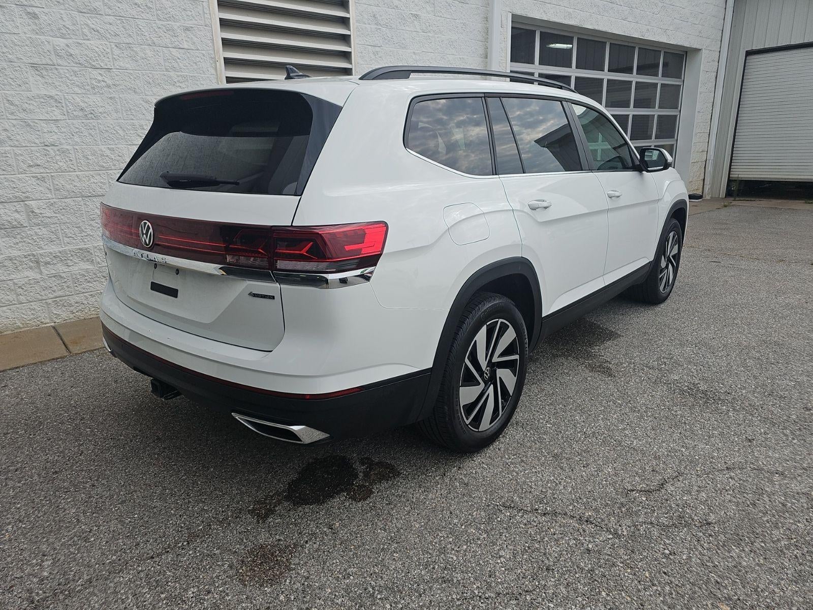 2025 Volkswagen Atlas 2.0T SE w/Technology